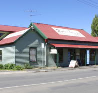 Stanley's Studio and Gallery - Fine Art and Craft - Accommodation NT