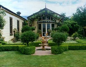  Accommodation NT
