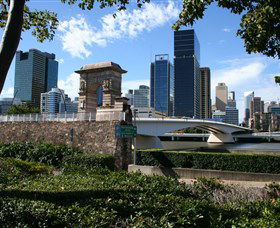 Former Victoria Bridge Abutment (Memorial) - Accommodation NT 0
