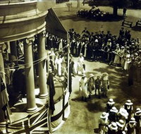 UQ Fryer Library - Accommodation NT