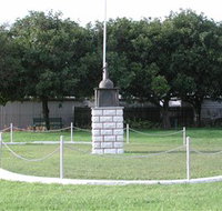 Pinkenba War Memorial - Accommodation NT