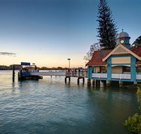 Oxford Street Bulimba - Accommodation NT