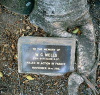 Eumundi War Memorial - Accommodation NT