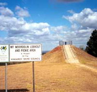 Mount Wooroolin - NT Tourism