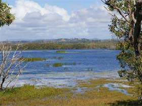 Lake Barfield - Accommodation NT 0