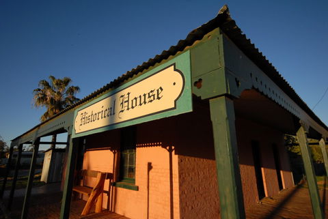 Leahy Historical House - Accommodation NT 7