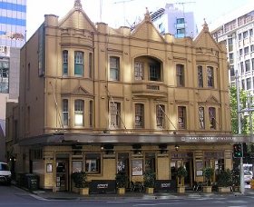 Crown Hotel - Accommodation NT 0