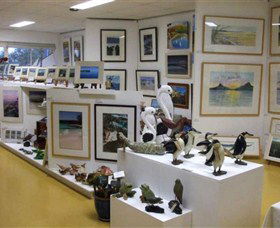 Huskisson Gallery And Picture Framing - Accommodation NT 0