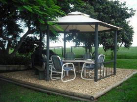 Vintners Secret Vineyard, Cellar Door And Cafe - Accommodation NT 1
