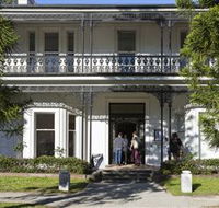 Linden New Art - Accommodation NT