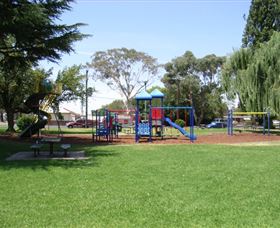 Coronation Park Yass - Accommodation NT 1