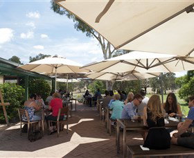 Poachers Pantry And Wily Trout Vineyard - Accommodation NT 2