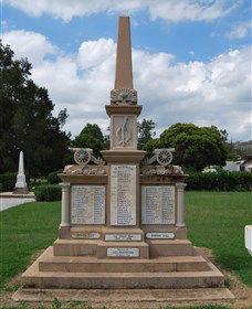 Boer War Memorial And Park, Allora - Accommodation NT 0