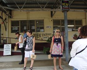 Shire Shuttle Bus  - Accommodation NT 4