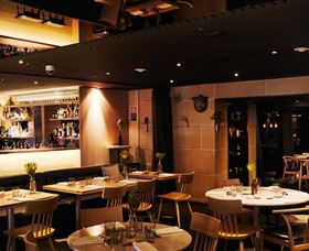 The Governor's Table Bar & Dining - Accommodation NT 1