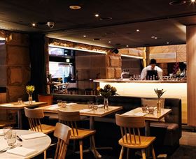 The Governor's Table Bar & Dining - Accommodation NT 0