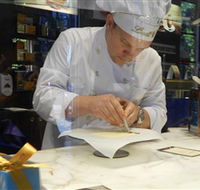 Lindt Chocolate Caf Martin Place - Accommodation NT