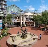 Warringah Mall - NT Tourism 0