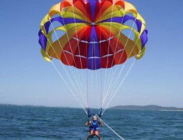 Port Stephens Parasailing - Accommodation NT 2