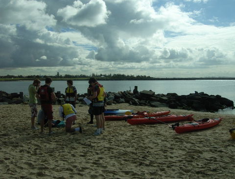 Newcastle Kayak Tours - Accommodation NT 3