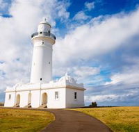 Macquarie Lighthouse - Accommodation NT