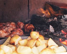 Vesuvio WoodFire Cooking Classes - Accommodation NT 2