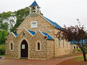 Christ Church Yankalilla - Accommodation NT 0