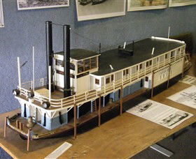 Wentworth Model Paddlesteamer Display - Accommodation NT 2