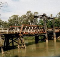Swan Hill - Murray River Road Bridge - Accommodation NT