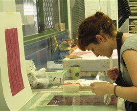 Northern Editions Printmaking Gallery And Studio - Accommodation NT 0