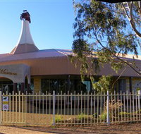 McFeeters Motor Museum and Visitor Information Centre - Accommodation NT