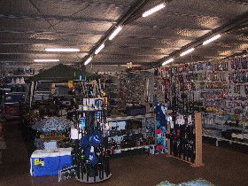 Muzzys Hardware - Accommodation NT 1