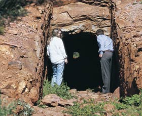 Joker's Tunnel - Accommodation NT 0