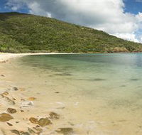 Connie Bay on Keswick Island - Accommodation NT