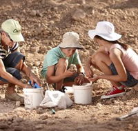 Mt Hay Gemstone Tourist Park - Accommodation NT