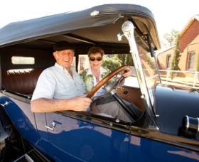 Maxs Motor Museum - Accommodation NT 0