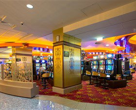 Hellenic Club Of Canberra - Accommodation NT 1