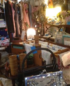 Mountain Blue Vintage Linen - Accommodation NT 6