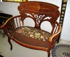Dungog Fine Arts And Antiques - NT Tourism 1