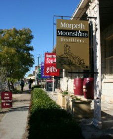 Morpeth Wine Cellars And Moonshine Distillery - Accommodation NT 0