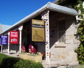 Morpeth Wine Cellars And Moonshine Distillery - Accommodation NT 1