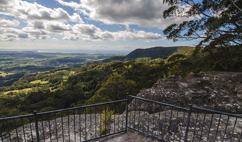 Illawarra Lookout Walking Track - Accommodation NT 1