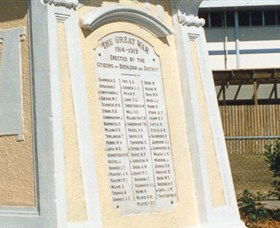 Beenleigh War Memorial - Accommodation NT 2