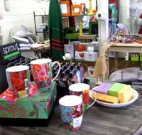 The Famous Tinonee Cafe and Gift Shop - Accommodation NT