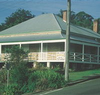 Maclean Stone Cottage and Bicentennial Museum - Accommodation NT