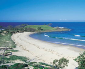Angourie Beach - Accommodation NT 1