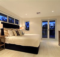 The Beach House Sanctuary Point - Accommodation NT
