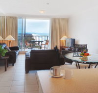 Golden Sands On Main Beach - Accommodation NT