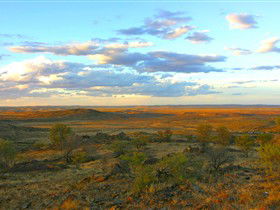 Tri State Safaris - Accommodation NT 13