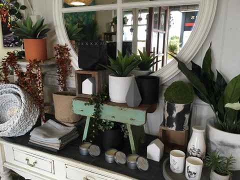 DBar Gallery - Accommodation NT 2